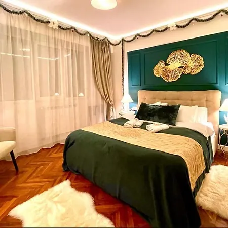 Emerald Oasis Apartment *