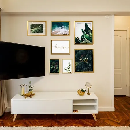 Apartment Emerald Oasis *